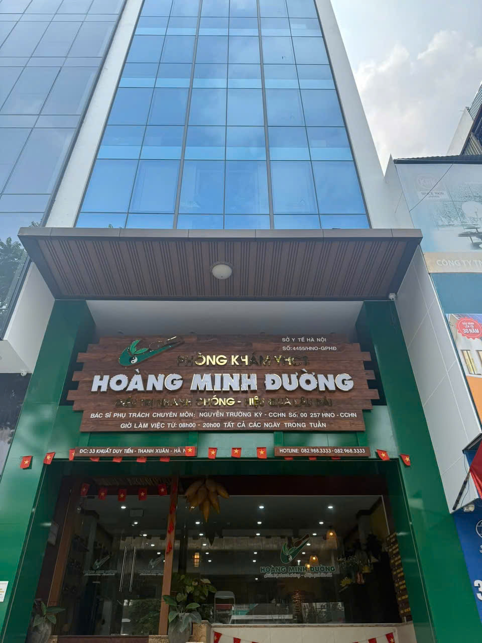 mặt tiền phòng khám yhct hoàng minh đường tại hà nội