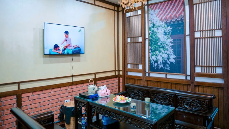 Phòng chờ khách tầng 2